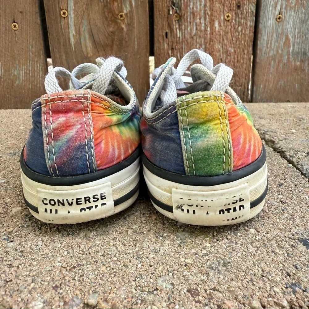 CONVERSE Kids Red Orange Green Tie-Dye Rainbow Sneakers Size 1